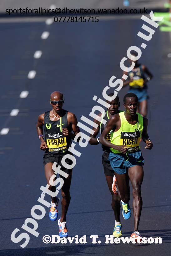 Mo Farah, Mike KIgan and Thomas Ayeko break away in the mens 2014 BUPA Great North Run. Photo: David T. Hewitson/Sports for All Pics